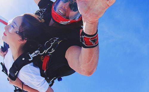 迪拜skydive多少錢 迪拜跳傘多少錢一次