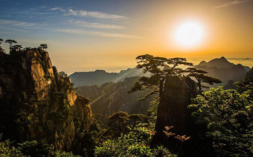 女生一個人去爬黃山安全嗎