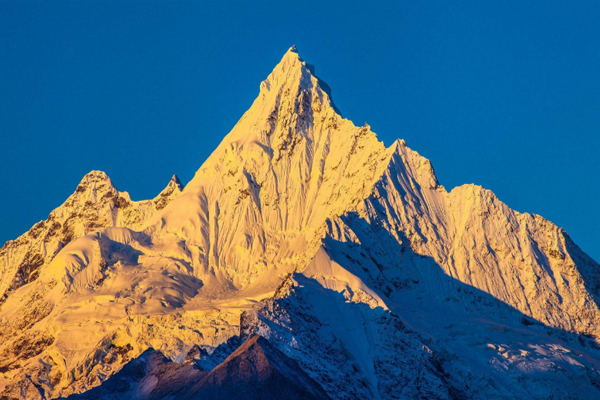 梅里雪山有高原反應(yīng)嗎 去梅里雪山包車還是自駕