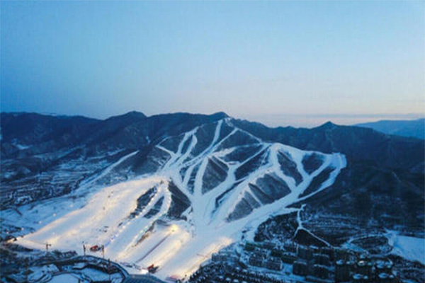 2019~2020富龍滑雪場(chǎng)11月15日開板 附滑雪票價(jià)格+器材租借費(fèi)用