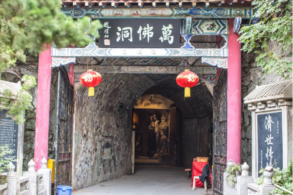 萬佛洞