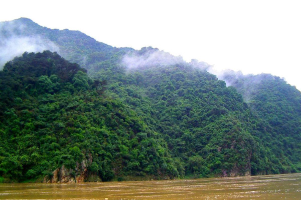 飛霞山