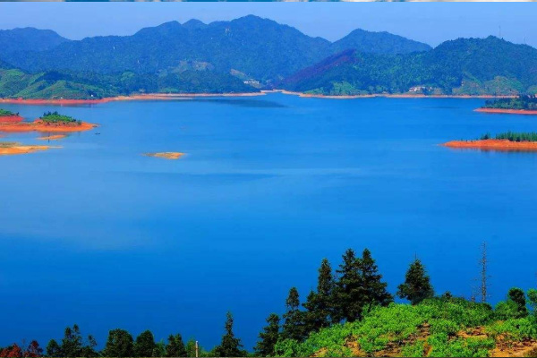 潭嶺天湖