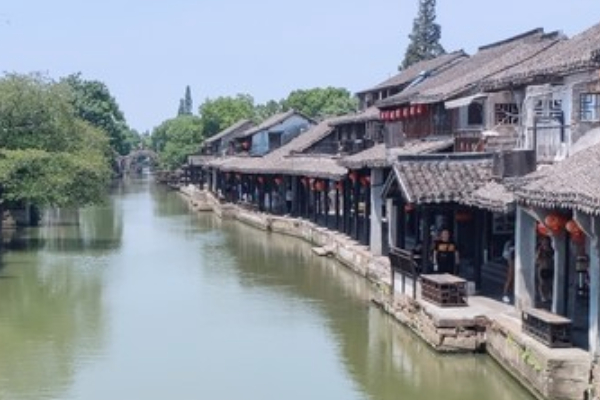 煙雨長(zhǎng)廊