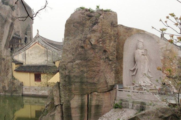 羊山石佛風(fēng)景區(qū)
